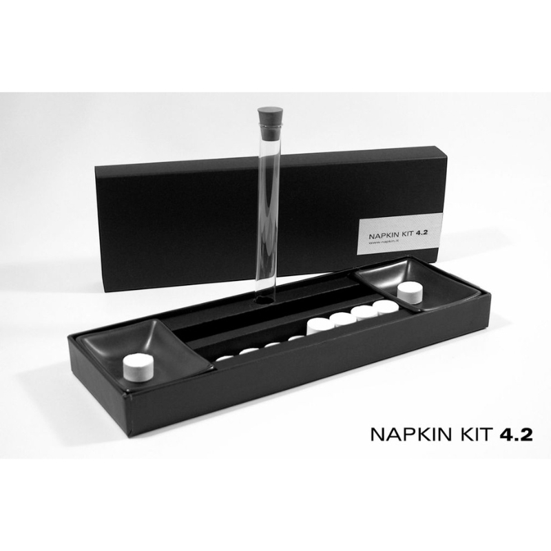 Napkin Kit 4.2 Kit Cortesia Salviette Compresse 1 Provetta e 2 Ciotoline