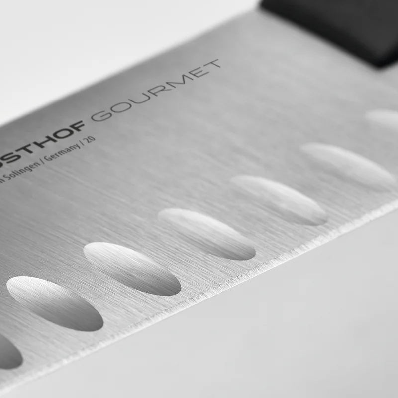 alveoli coltello santoku in acciaio linea Wusthof Gourmet